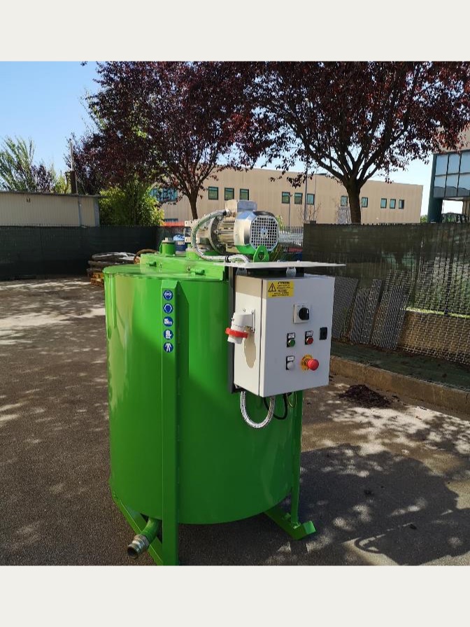 Turbo mixer with its own motor and control cabinet
